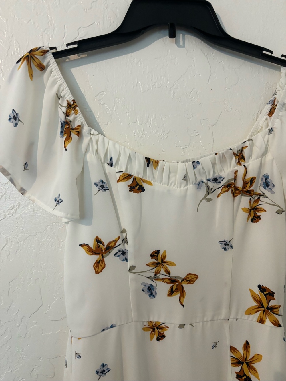 Women's White Floral Off-Shoulder Top - Yellow & Blue Print